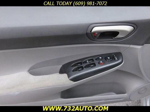 Used 2010 Honda Civic LX image 31