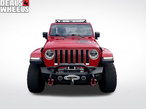 Used 2018 Jeep Wrangler Unlimited Sahara AWD/4WD image 2