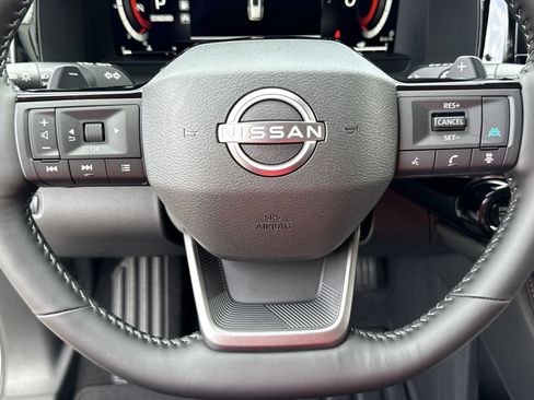 New 2026 Nissan Pathfinder SL FWD image 11