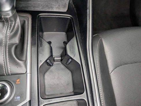 Certified 2022 Kia Sorento S image 29