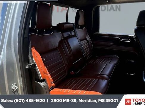 Used 2025 GMC Sierra 2500 Denali Ultimate image 20