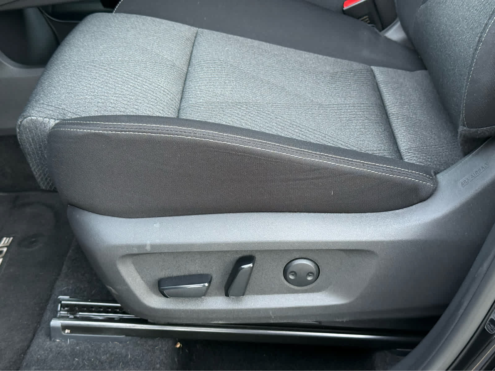 Used 2024 Nissan Rogue SV AWD/4WD image 13