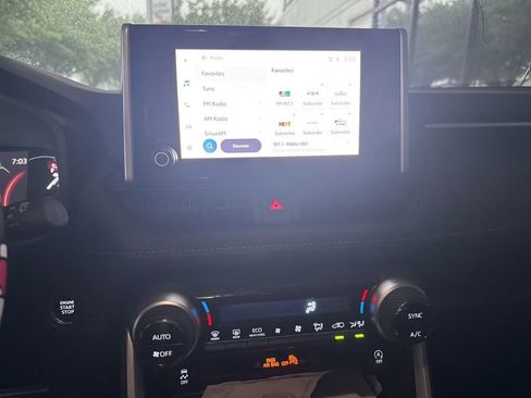 Used 2025 Toyota RAV4 XLE FWD image 4