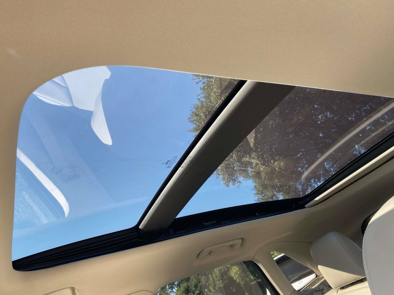 Used 2019 Lincoln MKC Reserve FWD image 24