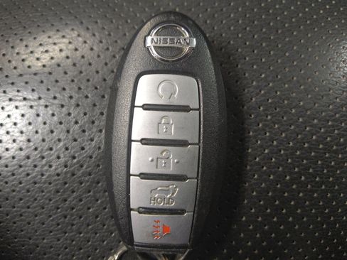 Used 2018 Nissan Murano Platinum FWD image 32