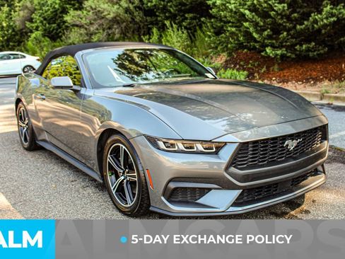 Used 2024 Ford Mustang Premium RWD image 3