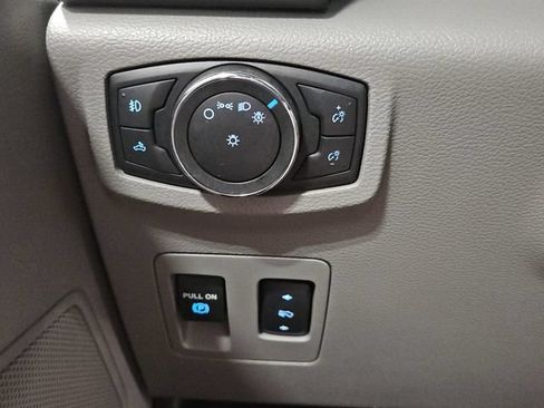 Used 2016 Ford F150 XLT w/ Equipment Group 302A Luxury AWD/4WD image 31