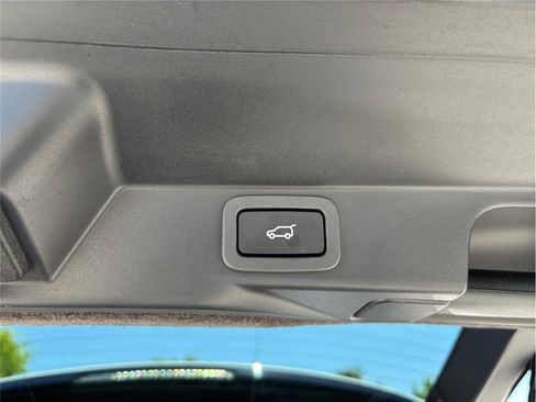 Used 2015 Land Rover Range Rover Sport Autobiography image 53