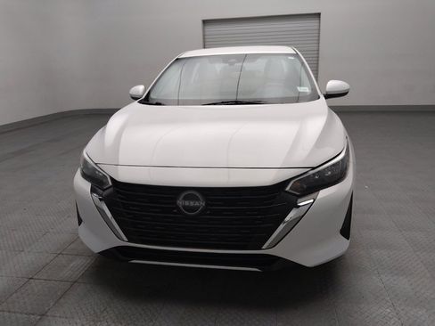 Used 2024 Nissan Sentra SV FWD image 15