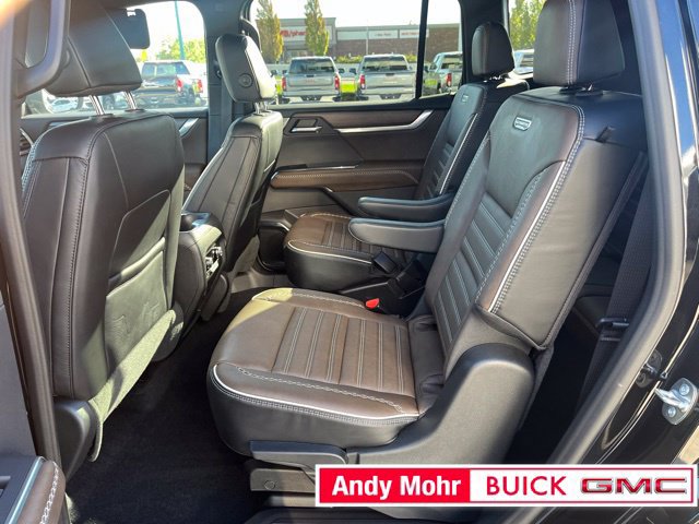 Used 2026 GMC Acadia Denali Ultimate w/ LPO, Floor Liner Package FWD image 36