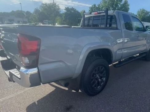 Certified 2021 Toyota Tacoma SR5 AWD/4WD image 2
