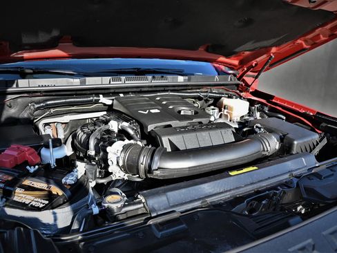 Used 2022 Nissan Frontier PRO-4X w/ Pro-4X Premium Package image 22