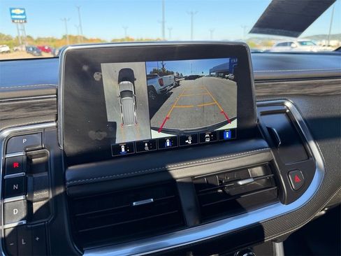 Used 2022 GMC Yukon SLT w/ SLT Premium Package image 22