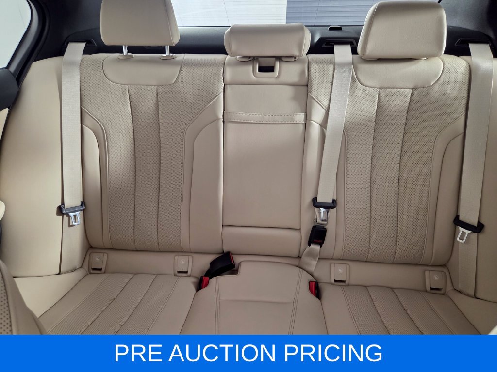Used 2023 BMW 530i w/ Convenience Package RWD image 21