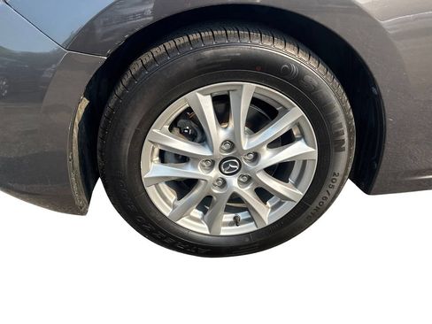 Used 2018 MAZDA MAZDA3 Sport FWD image 22