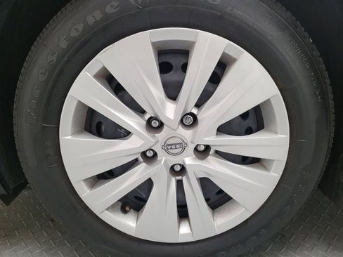 Used 2024 Nissan Sentra S FWD image 31