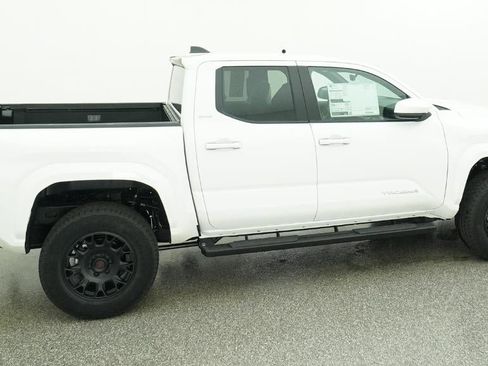 Used 2026 Toyota Tacoma SR5 RWD image 10