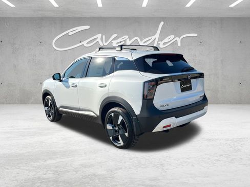 New 2026 Nissan Kicks SR w/ Cold Weather Package image 14