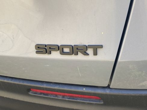 Used 2025 Honda HR-V Sport image 6