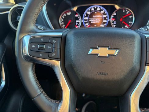 Used 2023 Chevrolet Blazer Premier image 25