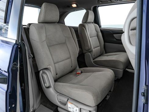 Used 2015 Honda Odyssey LX image 30