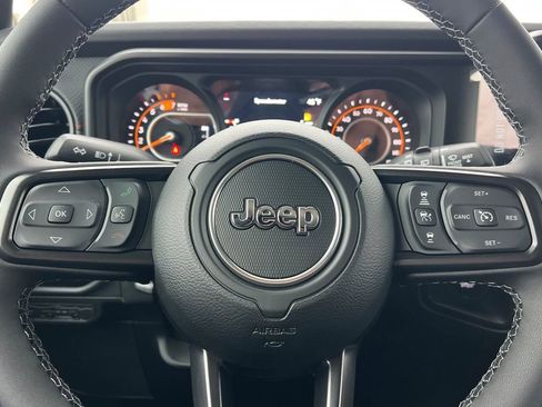 New 2026 Jeep Wrangler Unlimited Rubicon w/ Safety Group image 22