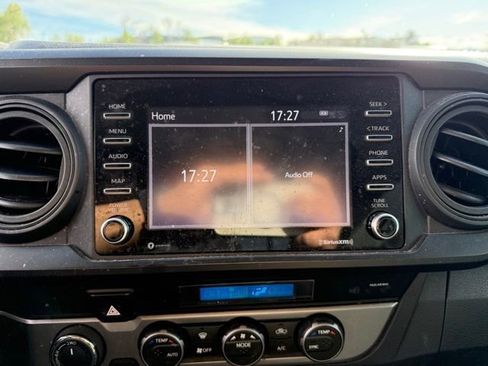Used 2022 Toyota Tacoma SR AWD/4WD image 13