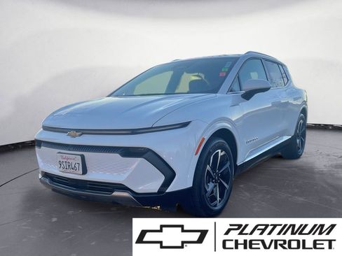 Used 2025 Chevrolet Equinox EV LT w/ Convenience Package image 1