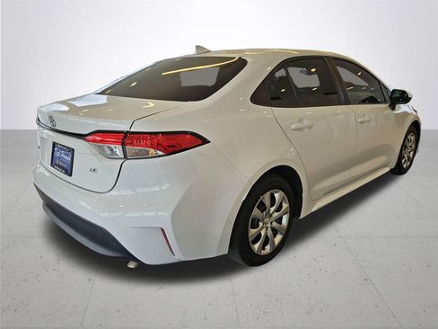 Used 2024 Toyota Corolla LE FWD image 7