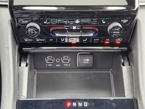 New 2026 Jeep Grand Cherokee Laredo X image 15