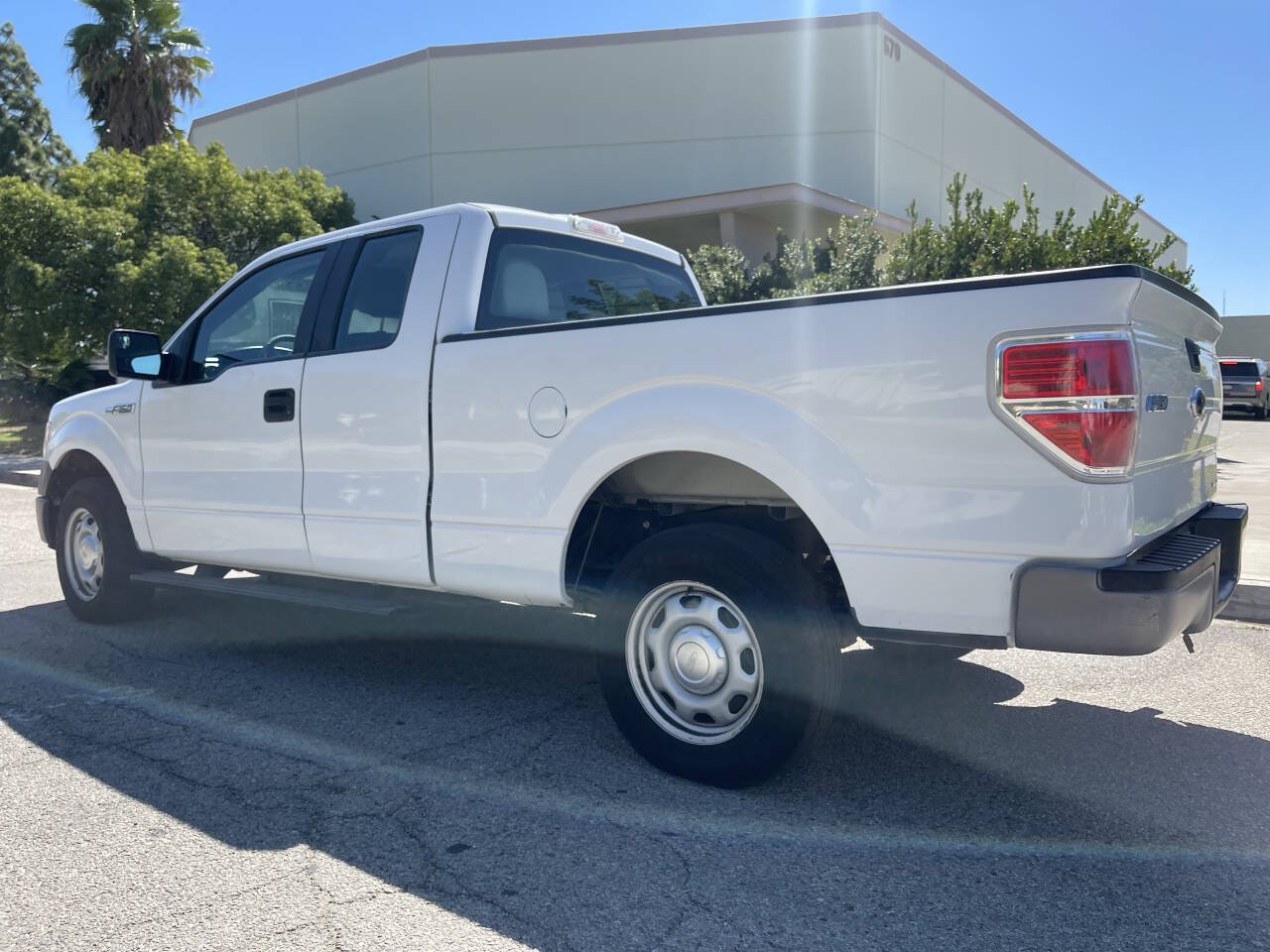 Used 2014 Ford F150 XL RWD image 4