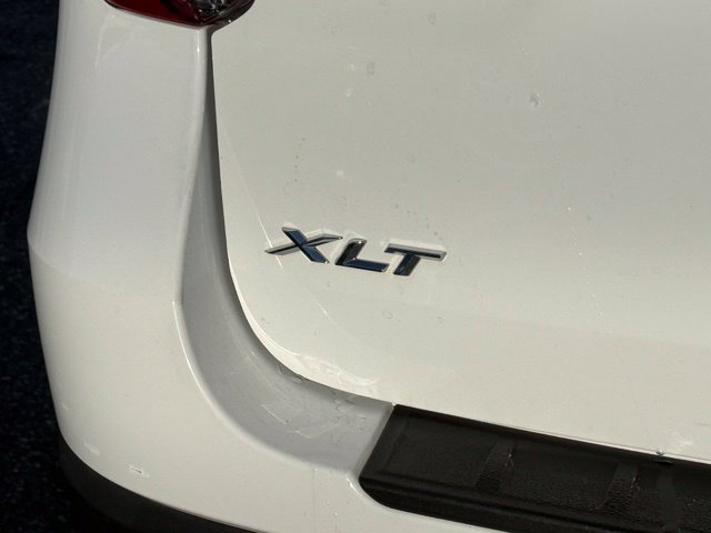 Used 2020 Ford Explorer XLT AWD/4WD image 7
