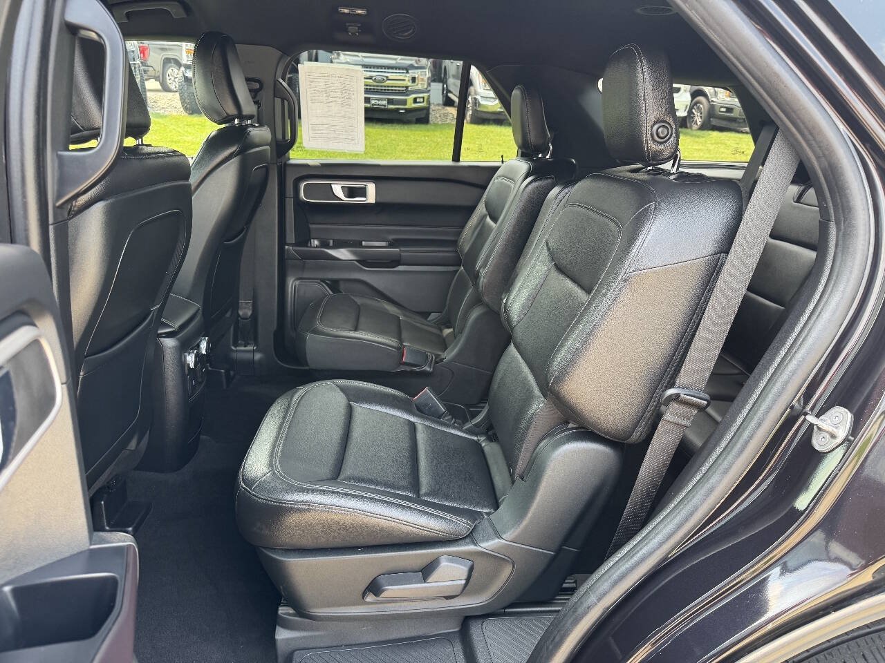 Used 2020 Ford Explorer XLT w/ Equipment Group 202A AWD/4WD image 10