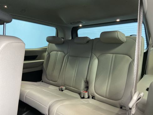 Used 2024 Jeep Wagoneer Series II w/ Flexible Seating Group image 32