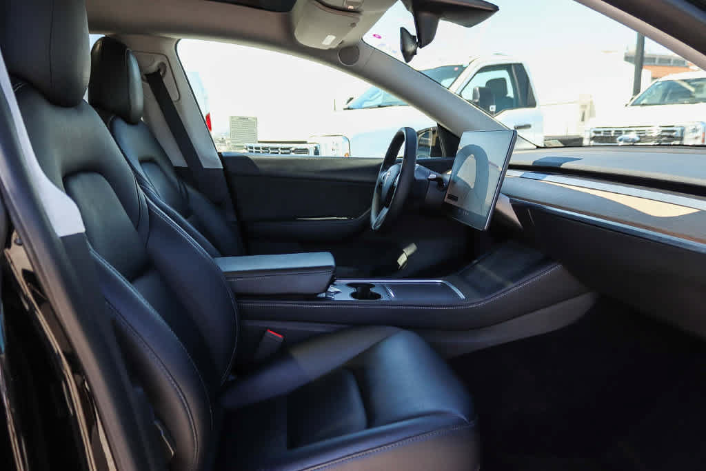 Used 2022 Tesla Model Y Performance AWD/4WD image 15
