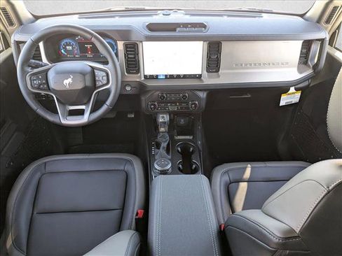 New 2025 Ford Bronco Outer Banks image 15