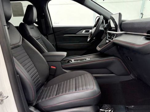 New 2026 Ford Explorer ST-Line w/ ST-Line Street Pack AWD/4WD image 25