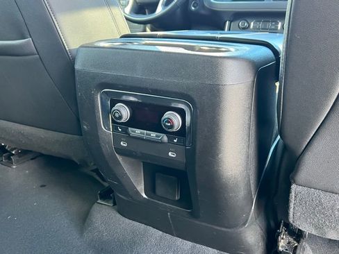 Certified 2023 Chevrolet Suburban Premier image 23