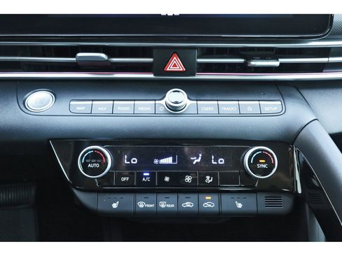 Certified 2024 Hyundai Elantra SEL w/ Convenience Package FWD image 26