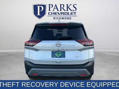 Used 2022 Nissan Rogue SV FWD image 6