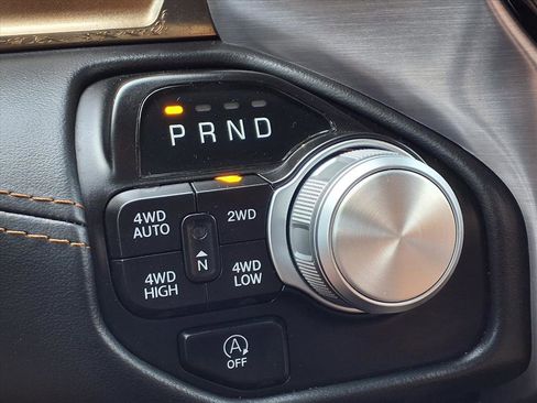 Used 2023 RAM 1500 Limited w/ Body Color Bumper Group image 19