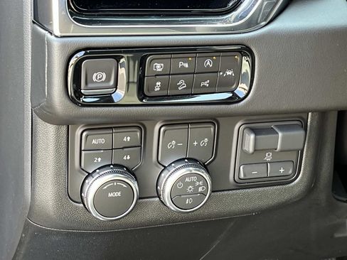 New 2026 GMC Yukon Elevation w/ Elevation Premium Package image 27