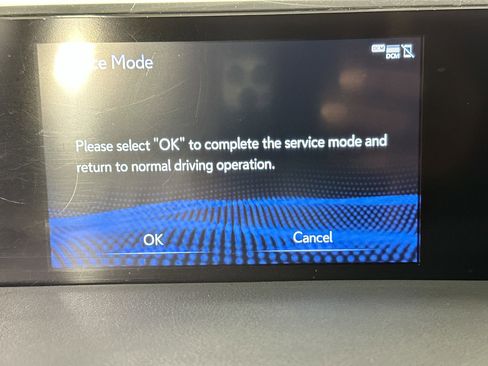 Used 2019 Lexus UX 200 F Sport image 24