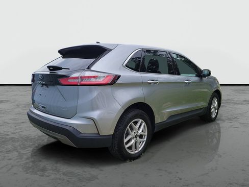 Used 2024 Ford Edge SEL AWD/4WD image 5