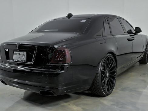 Used 2020 Rolls-Royce Ghost RWD image 12