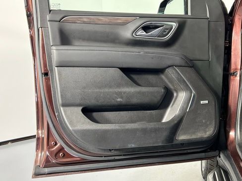 Used 2022 Chevrolet Tahoe LT w/ LT Signature Plus Package image 35