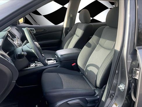 Used 2020 Nissan Pathfinder S image 25