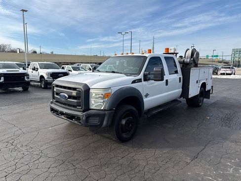 Used 2013 Ford F550 2WD Crew Cab Super Duty w/ Payload Upgrade Pkg image 4