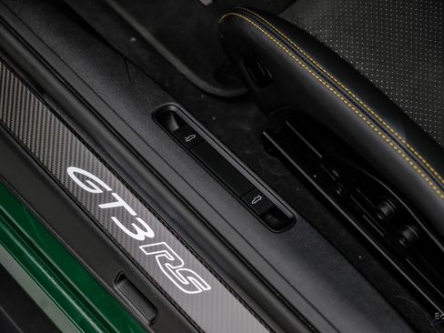 Used 2025 Porsche 911 GT3 RS RWD image 55