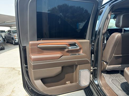 Certified 2024 GMC Sierra 3500 Denali w/ Denali Reserve Package AWD/4WD image 15